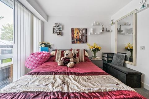 2 bedroom flat for sale, Newbury,  Berkshire,  RG14