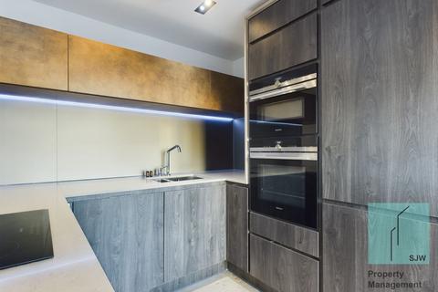 2 bedroom apartment to rent, Exchange Gardens, London SW8