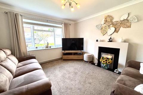 2 Bloomfield Rise, Darton, Barnsley, S75 5AB