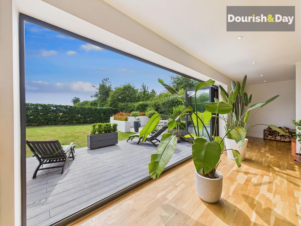 Bi-Folds To The Garden