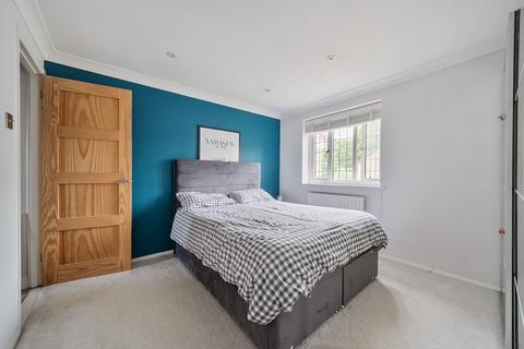 24 Stanton Close, Orpington, BR5 4RN