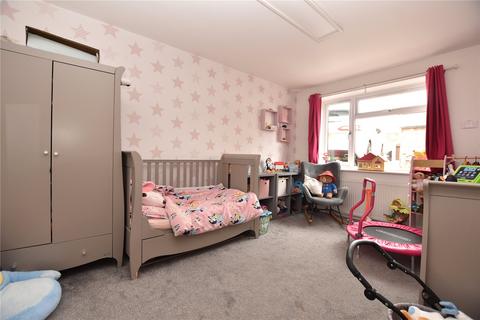 4 bedroom bungalow for sale, Field End Close, Leeds, West Yorkshire