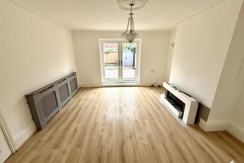 3 bedroom end of terrace house for sale, Bruntoft Avenue, West View