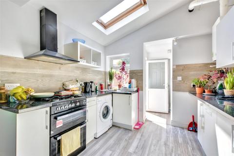 8 Worksop Road, Nottingham, NG3 2BA