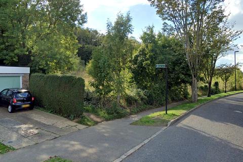 undefined, Woodland known as Holmwood Grove, Riddlesdown, London CR2