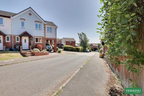 (4 Bed and Garage), Augustus Way, Lydney, Gloucestershire. GL15 5NJ