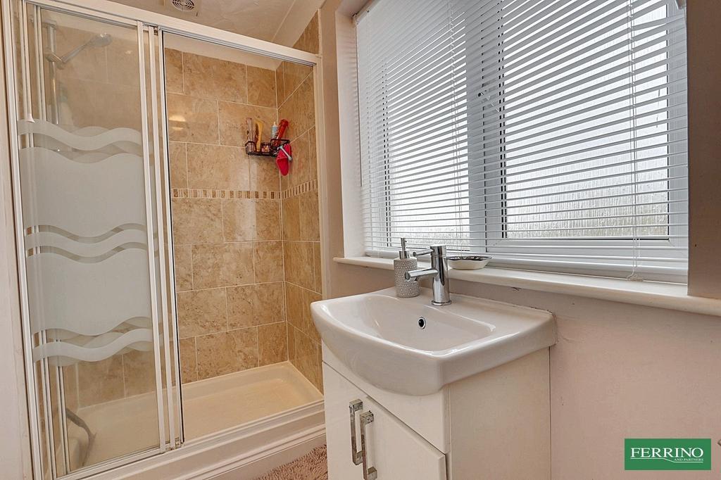 Bedroom 1 En-suite