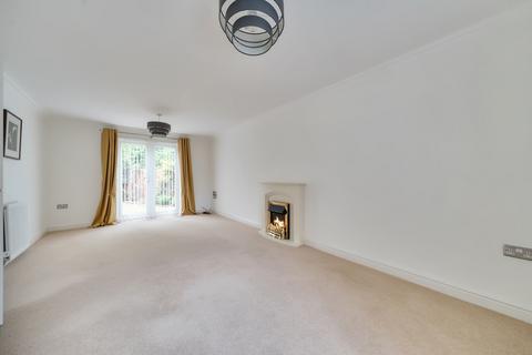 4 bedroom detached house for sale, Riverside, Codmore Hill