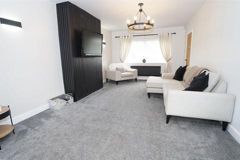 33 Kingsway, Bradford, BD2 1PL