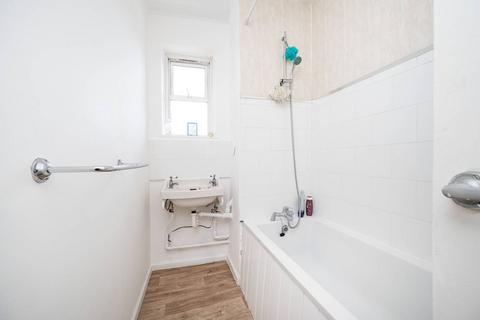 1 bedroom flat for sale, Lindley Street, Tower Hamlets, London, E1