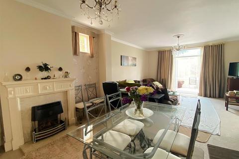 4 bedroom house for sale, Little Common Road, Bexhill-On-Sea