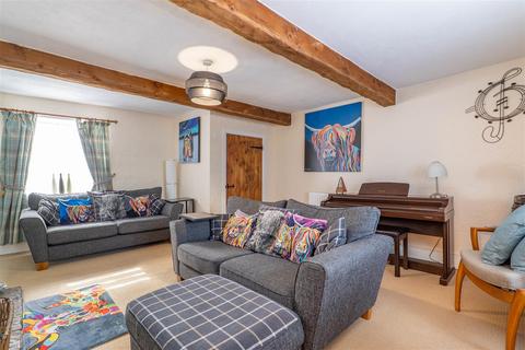 425 Blackburn Road, Higher Wheelton, Chorley, PR6 8HY