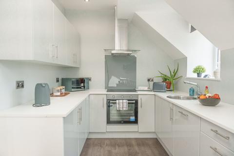 2 bedroom penthouse for sale, Brunswick Drive, Harrogate, North Yorkshire, HG1
