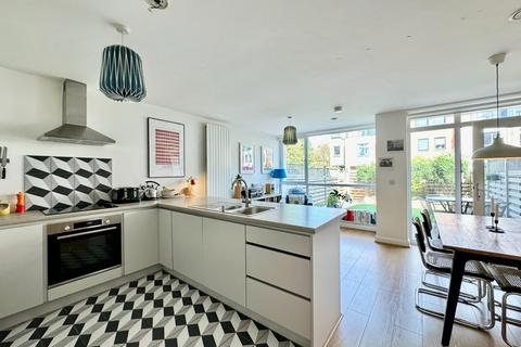 10 Fry Street, Manchester, M16 8PB