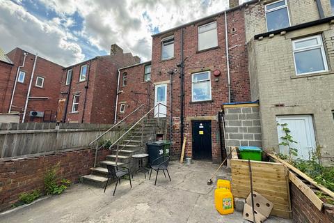 undefined, Commercial Road, Huddersfield HD8