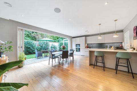 undefined, Avery Close, Beckenham, Kent, BR3
