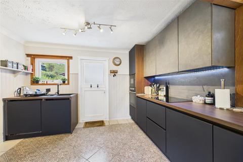 Lowood Cottage Broadview Road, Lowestoft, NR32 3PL