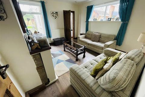 undefined, Nuneaton Road, Bulkington,