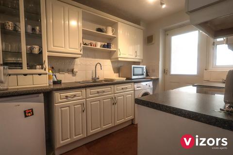 103 Appletree Lane, Redditch, B97 6TS