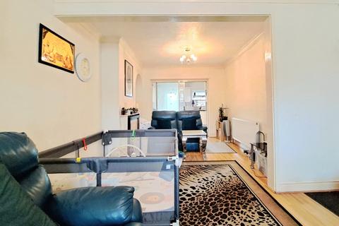 5 bedroom terraced house for sale, Keats Way, Greenford UB6