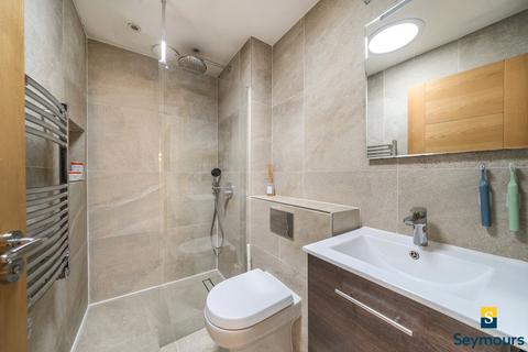 2 Bryant Mews, Shalford, Guildford, GU4 8BH