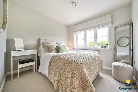 2 Bryant Mews, Shalford, Guildford, GU4 8BH