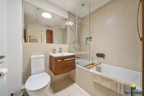 2 Bryant Mews, Shalford, Guildford, GU4 8BH