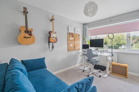 undefined, Elizabeth Gardens, Sunbury-On-Thames, TW16