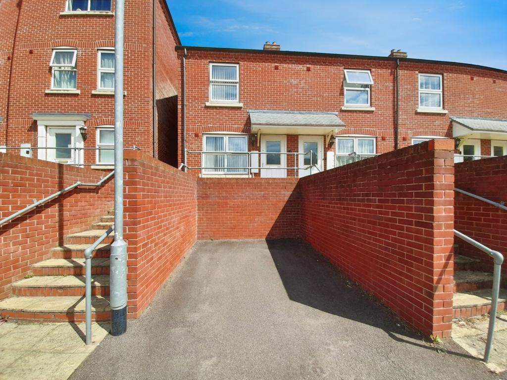 Pbox-front of house-313811.jpg