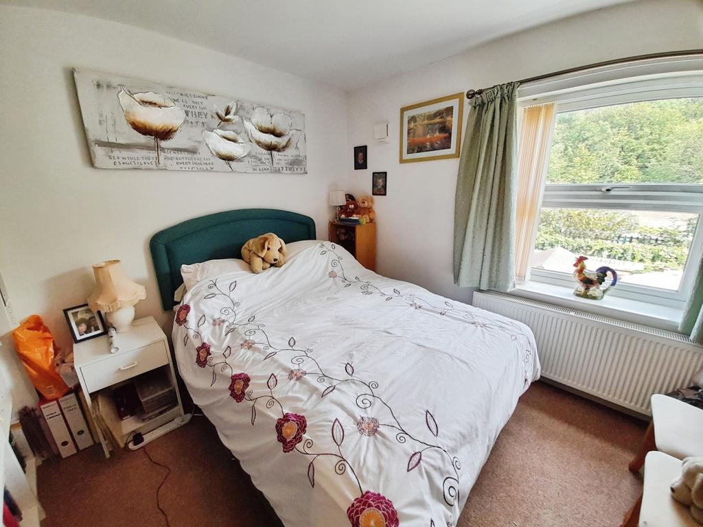 Pbox-bedroom-313811.jpg