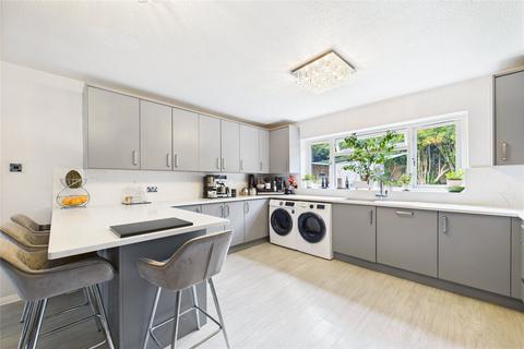 11 Alderbrook Close, Crowthorne, RG45 6DZ