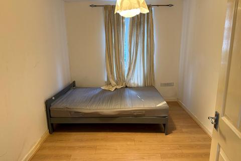 1 bedroom flat to rent, Gareth Drive, London N9
