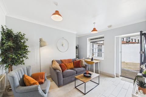 Flat 1, 6 - 7 Bridge Street, Worcester, WR1 3NJ