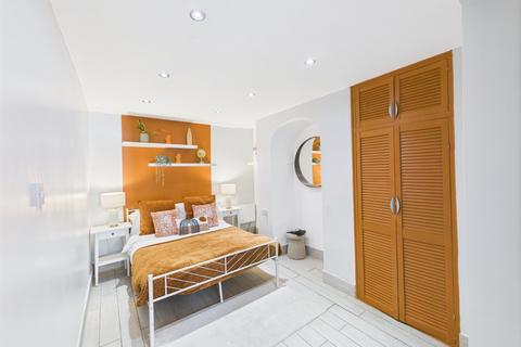 Flat 1, 6 - 7 Bridge Street, Worcester, WR1 3NJ