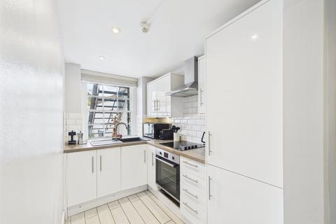 Flat 1, 6 - 7 Bridge Street, Worcester, WR1 3NJ