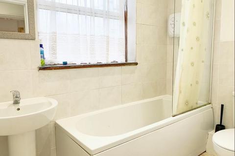 5 bedroom house to rent, Wells House Road, London