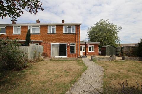 3 bedroom end of terrace house for sale, Kennedy Drive, Reading RG8