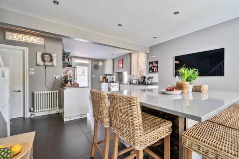 4 bedroom semi-detached house for sale, Waverley Road, Berkshire RG30