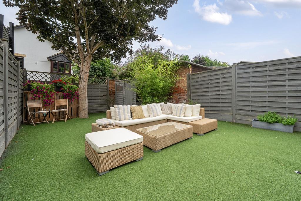 1329412 23 688387...