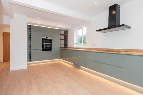 5 bedroom house for sale, Warren Way, Brighton