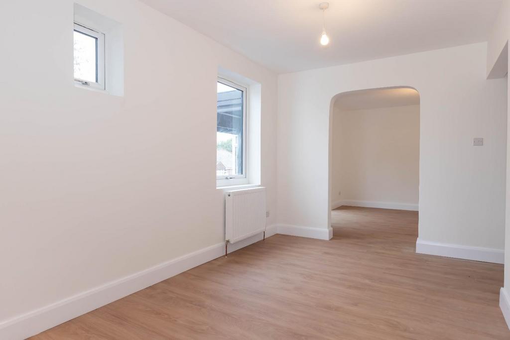 46 Warren Way 16.JPG