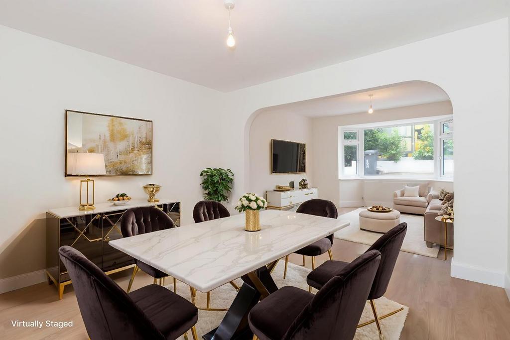 46-Warren-Way 21 - Dining Room - Luxury - 6.jpg