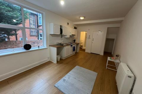 Studio to rent, Hinckley Road, Leicester LE3