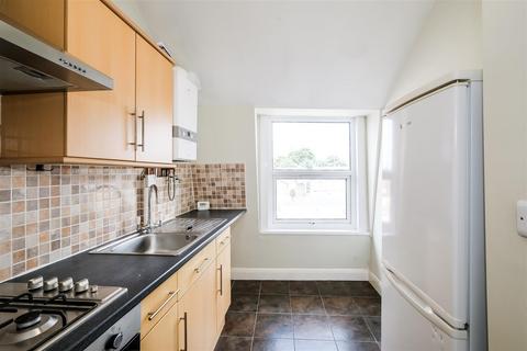 1 bedroom flat to rent, Lea Bridge Road, Leyton, E10