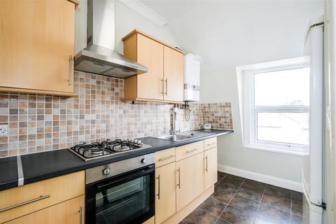 1 bedroom flat to rent, Lea Bridge Road, Leyton, E10