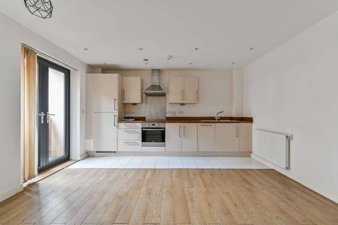 1 bedroom flat to rent, Garratt Lane, Tooting, London, SW17