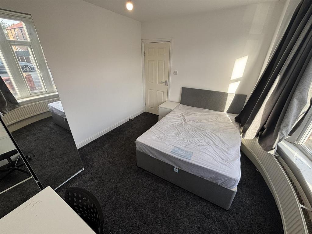 Bed 1