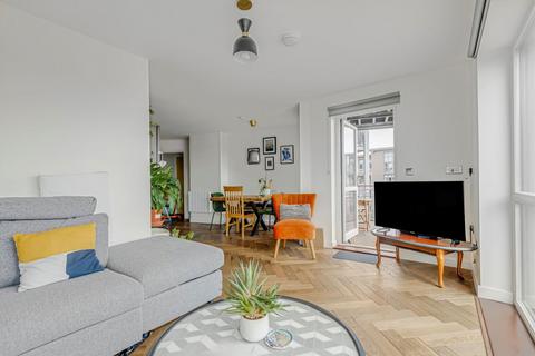 2 bedroom flat for sale, Harry Zeital Way, London E5