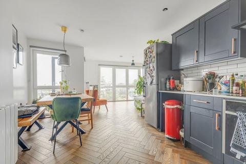 2 bedroom flat for sale, Harry Zeital Way, London E5