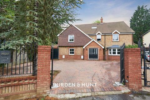 6 bedroom detached house for sale, Ripley View, Loughton, IG10